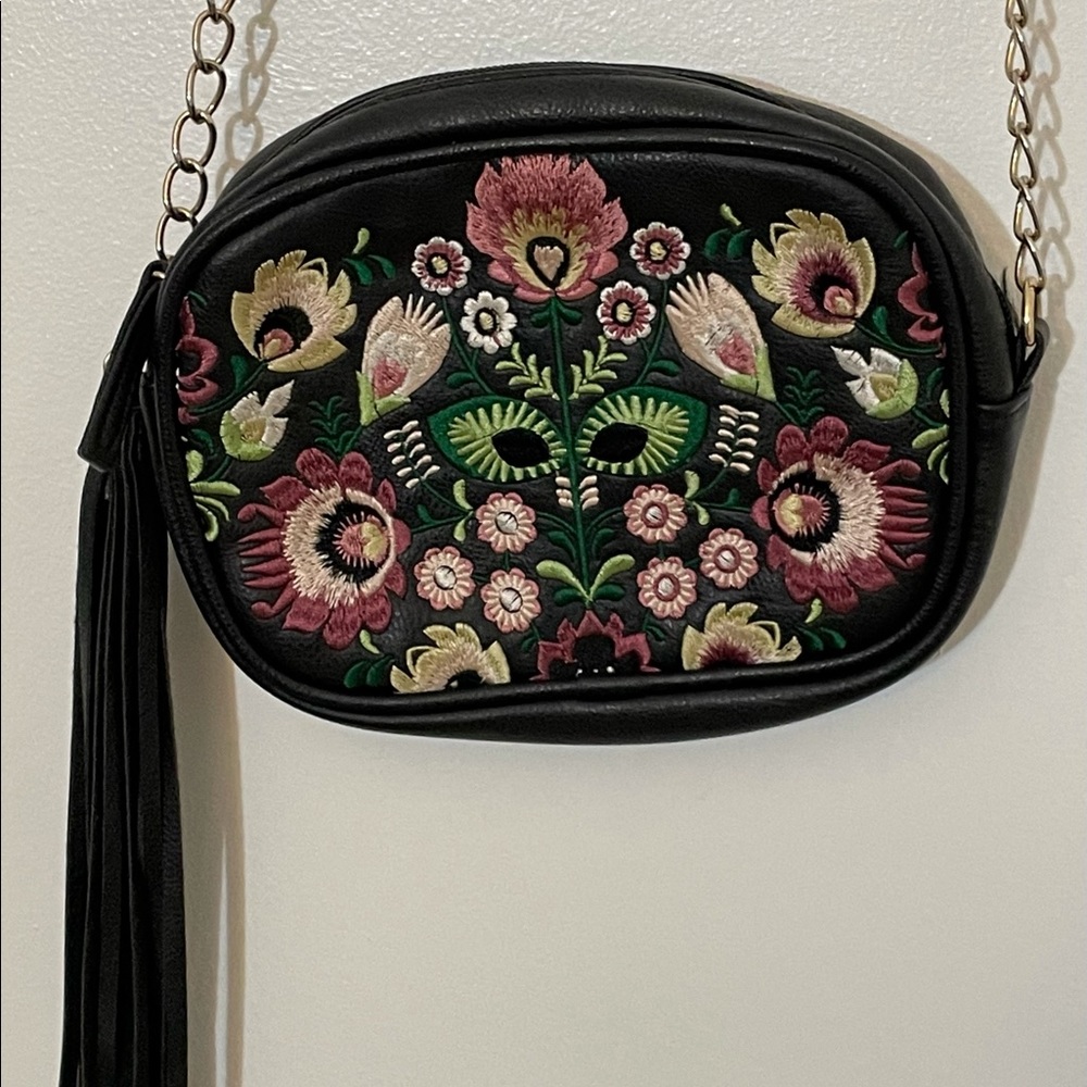 Vintage Embroidered Crossbody Bag
